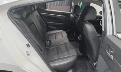 Hyundai Avante 2020, 72837 км, за 8458.68 USD - фото 12