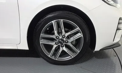 Kia K3 2019, 65807 км, за 8008.4 USD - фото 21