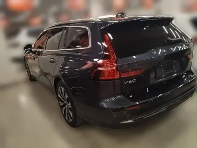 Volvo V60 2024, 24500 км, за 22704.09 USD - фото 9