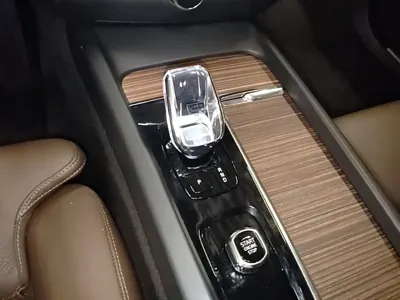 Volvo V60 2024, 24500 км, за 22704.09 USD - фото 21