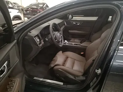 Volvo V60 2024, 24500 км, за 22704.09 USD - фото 23