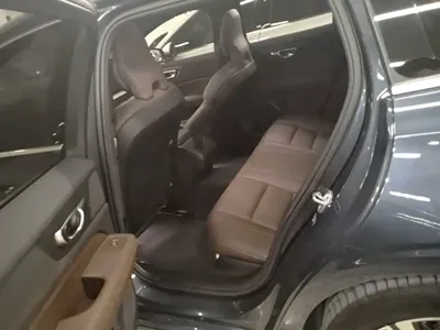 Volvo V60 2024, 24500 км, за 22704.09 USD - фото 24