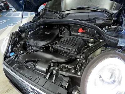 MINI Clubman 2018, 58903 км, за 9801.32 USD - фото 18