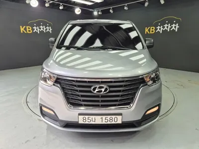 Hyundai Starex 2021, 143660 км, за 8775.92 USD