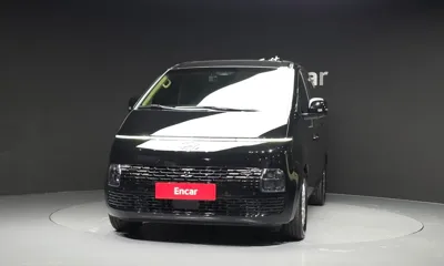 Hyundai Staria 2022, 71357 км, за 14703.95 USD