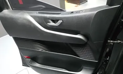 Hyundai Staria 2022, 71357 км, за 14703.95 USD - фото 25