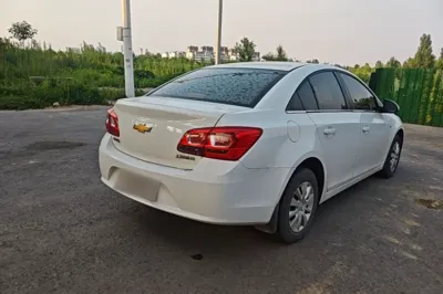 Chevrolet Cruze 2015, 141500 км, за 3686 USD - фото 6