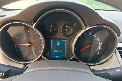 Chevrolet Cruze 2015, 141500 км, за 3686 USD - фото 14