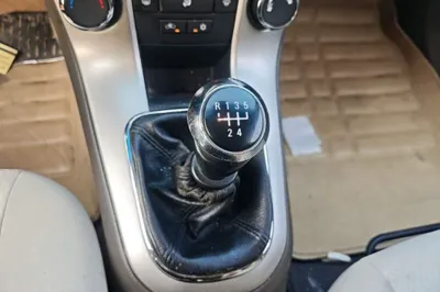 Chevrolet Cruze 2015, 141500 км, за 3686 USD - фото 16