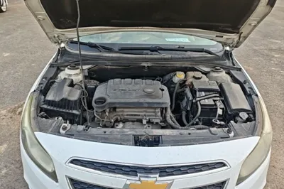 Chevrolet Cruze 2015, 141500 км, за 3686 USD - фото 24