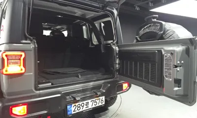 Jeep Wrangler 2021, 43018 км, за 29237.47 USD - фото 20