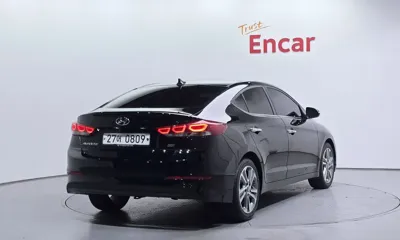 Hyundai Avante 2016, 63051 км, за 7670.8 USD - фото 2