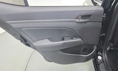 Hyundai Avante 2016, 63051 км, за 7670.8 USD - фото 25
