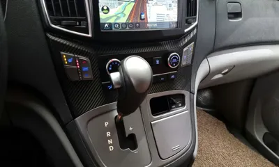 Hyundai Starex 2016, 95993 км, за 11589.39 USD - фото 9