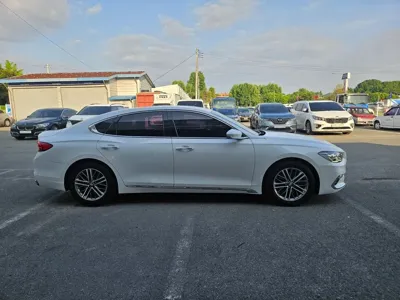 Hyundai Grandeur 2019, 92285 км, за 10289.27 USD