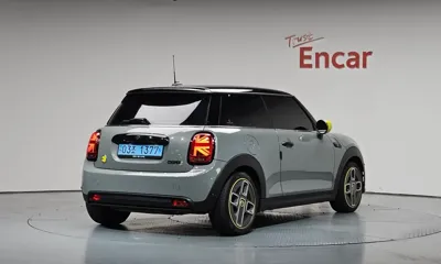 MINI Cooper 2022, 69928 км, за 15276.6 USD