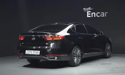 Kia K7 2017, 96182 км, за 7687.3 USD