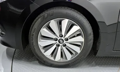 Hyundai Grandeur 2017, 60740 км, за 6147.55 USD