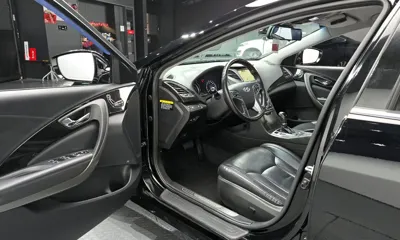 Hyundai Grandeur 2017, 60740 км, за 6147.55 USD - фото 10