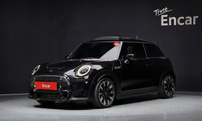 MINI Cooper · 2023 год