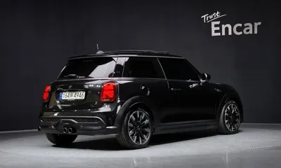 MINI Cooper 2023, 24662 км, за 18195.4 USD