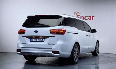 Kia Canival 2019, 61391 км, за 13586.42 USD