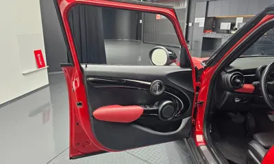 MINI Cooper 2018, 103211 км, за 6091.14 USD - фото 24