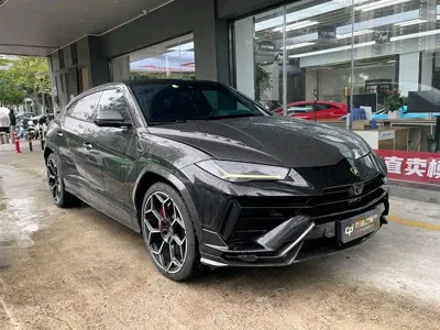 Lamborghini Urus 2019, 15000 км, за 235600.71 USD