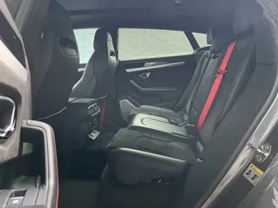 Lamborghini Urus 2019, 15000 км, за 233482.2 USD - фото 17