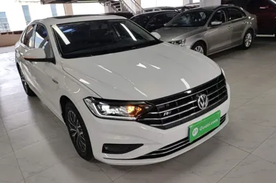 Volkswagen Sagitar 2021, 50199 км, за 12254 USD