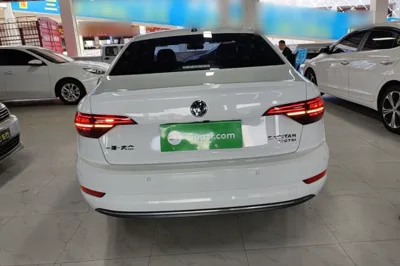 Volkswagen Sagitar 2021, 50199 км, за 12254 USD