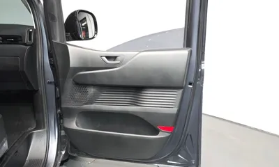 Hyundai Staria 2025, 32091 км, за 17657.87 USD - фото 24