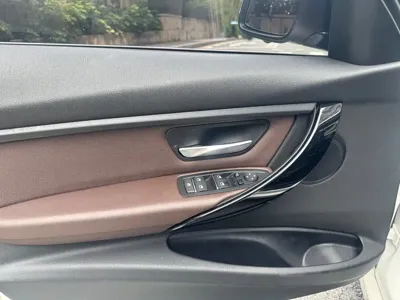 BMW 3 Series 2019, 70000 км, за 14726.4 USD - фото 10