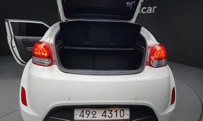 Hyundai Veloster 2012, 142562 км, за 2510.74 USD - фото 20