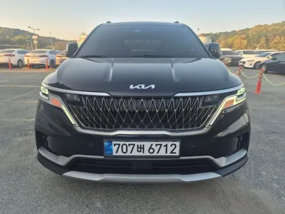 Kia Canival · 2023 год
