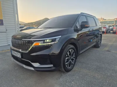 Kia Canival 2023, 41135 км, за 17517.2 USD