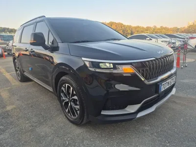 Kia Canival 2023, 41135 км, за 17517.2 USD