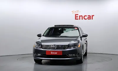 Volkswagen Passat 2015, 130051 км, за 3713.36 USD