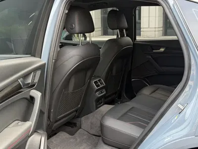 Audi Q5L Sportback 2022, 54300 км, за 27662.79 USD - фото 8