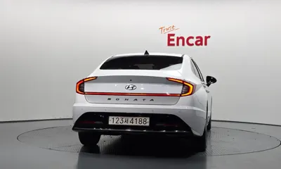 Hyundai Sonata 2022, 73905 км, за 10358.31 USD