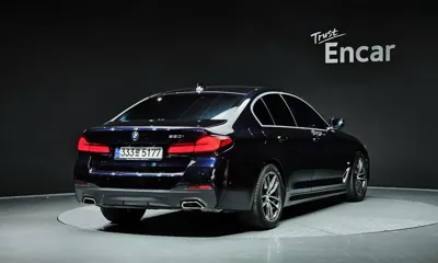 BMW 5-Series 2023, 39708 км, за 27916.44 USD