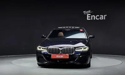 BMW 5-Series 2023, 39708 км, за 27916.44 USD