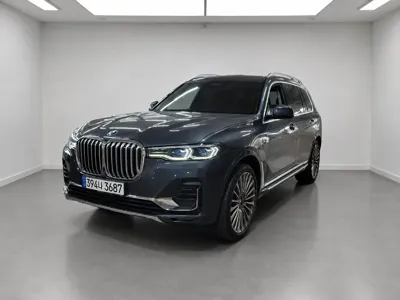 BMW X7 · 2022 год