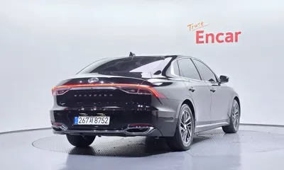 Hyundai Grandeur 2022, 62680 км, за 16082.45 USD