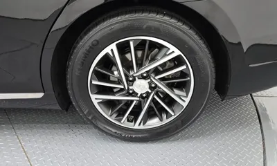 Hyundai Grandeur 2022, 62680 км, за 16082.45 USD - фото 21