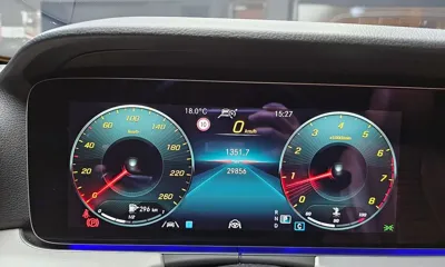 Mercedes-Benz E-Class 2021, 29856 км, за 24172.35 USD - фото 8