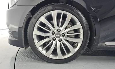 Hyundai Genesis 2015, 139089 км, за 7598.28 USD