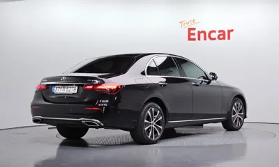 Mercedes-Benz E-Class 2021, 46987 км, за 25891.25 USD
