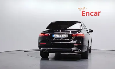 Mercedes-Benz E-Class 2021, 46987 км, за 25891.25 USD