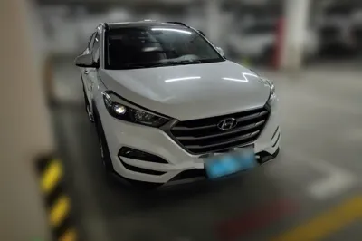 Hyundai Tucson 2018, 155100 км, за 7937 USD